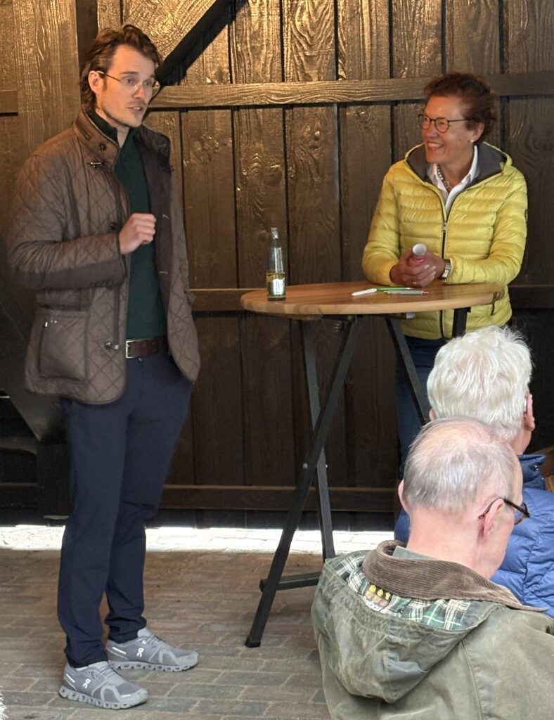 Dr. Felix Wiegandt im Gespräch mit Cornelia Ehrhardt